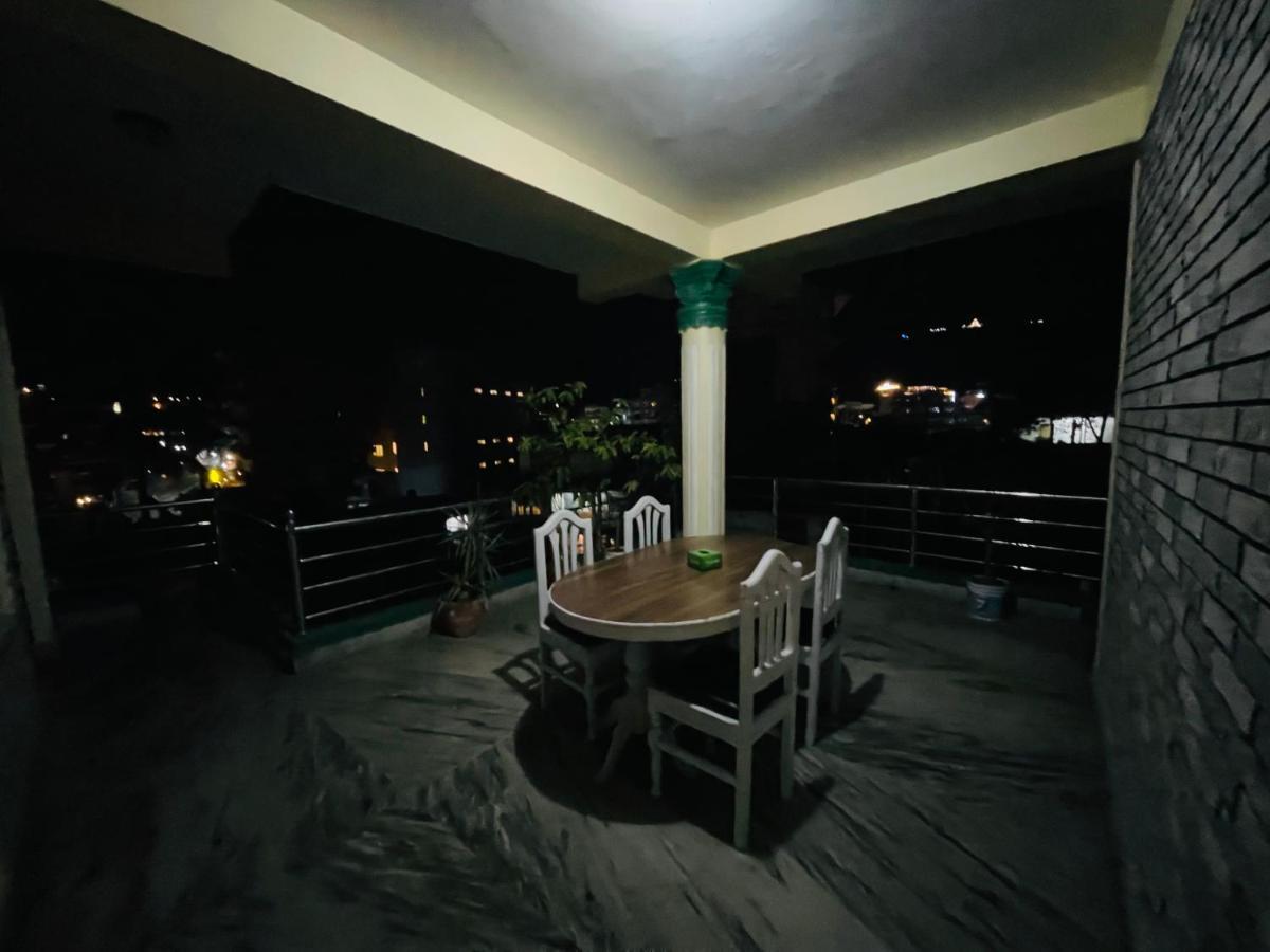 Hotel Old Durbar Pokhara Exterior photo